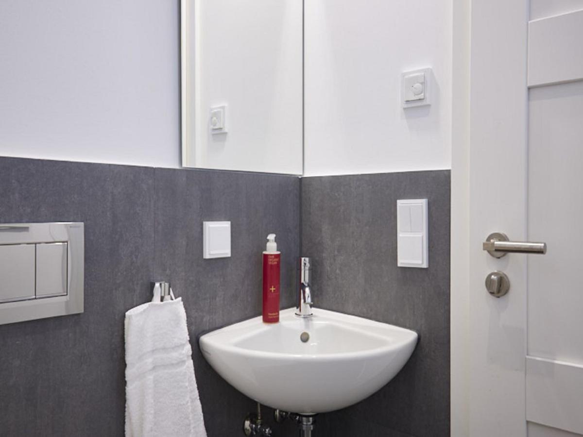 Reetland Am Meer - Luxus Reetdachvilla Mit 3 Schlafzimmern, Sauna Und Kamin F15 드란스케 외부 사진